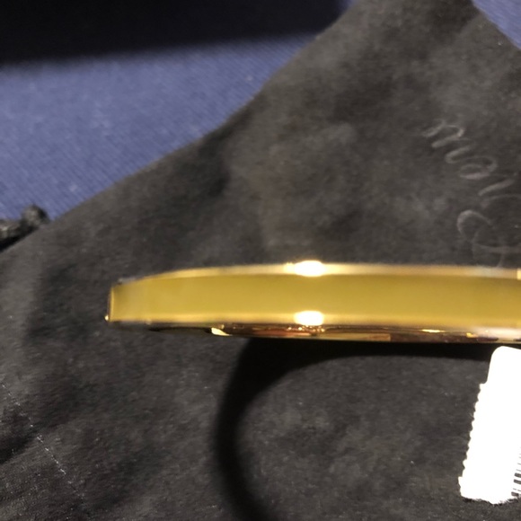 J Crew bangle bracelet gold/mustard-brand new - Picture 2 of 2